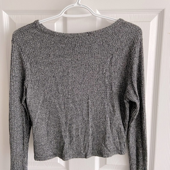 Brandy Melville Long sleeve - Picture 3 of 3